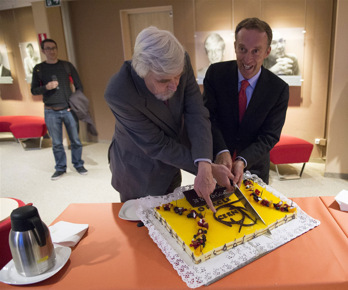 CERN and Oracle celebrate 30 years of collaboration