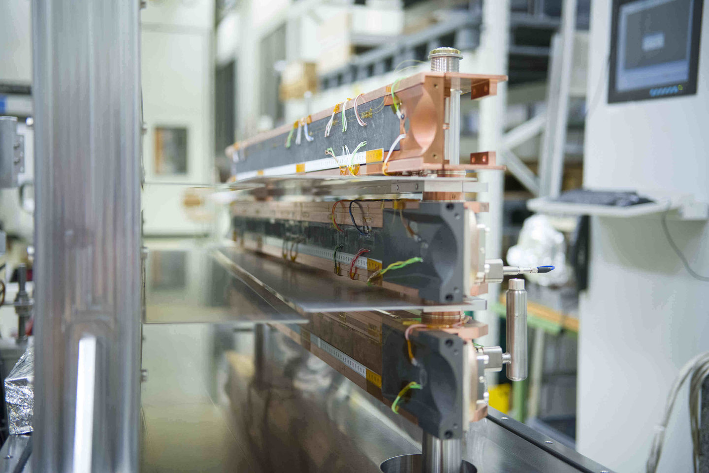 HiRadMat begins testing new HL-LHC Collimator jaw prototypes